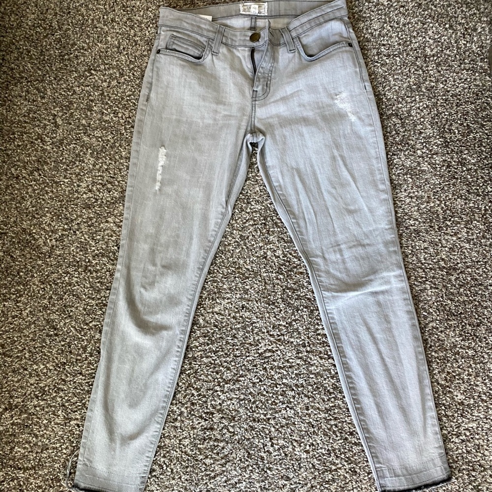 LIKE NEW! Current Elliott ‘The Stiletto’ Destroyed Skinny